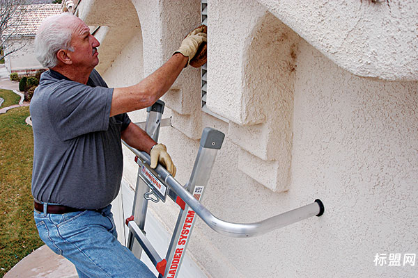 雷都捷特(LittleGiant)极致梯内置延长腿 铝合金带工具架伸缩人字梯